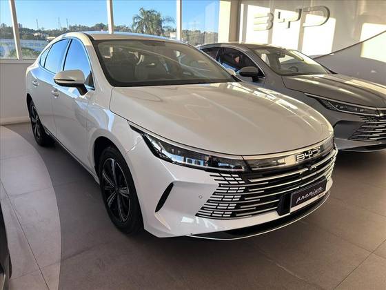 BYD KING 1.5 DM-I PHEV GS AUTOMÁTICO BYD KING 1.5 DM-I PHEV GS AUTOMÁTICO